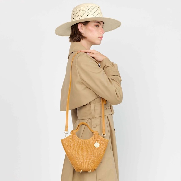 NWT Freya Flow Mini Woven caramel Bag $230 - Picture 4 of 5